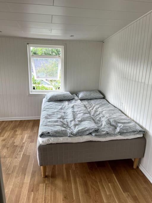 גטבורג Mysigt Hus Med Natur & Jacuzzi I Olofstorp מראה חיצוני תמונה